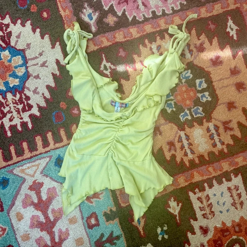 Green Ruffled Sleeveless Top - Picture 3 of 3